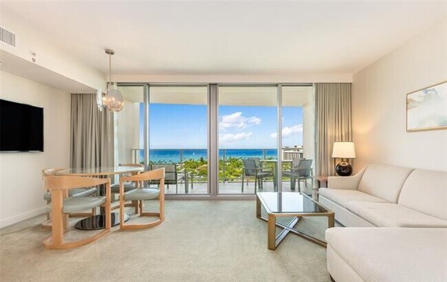Foto del edificio - Rarely Available 1 BED / 1 BATH Long-term ...