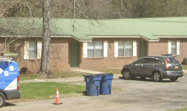 Foto del edificio - 307 Casey Woods Ct