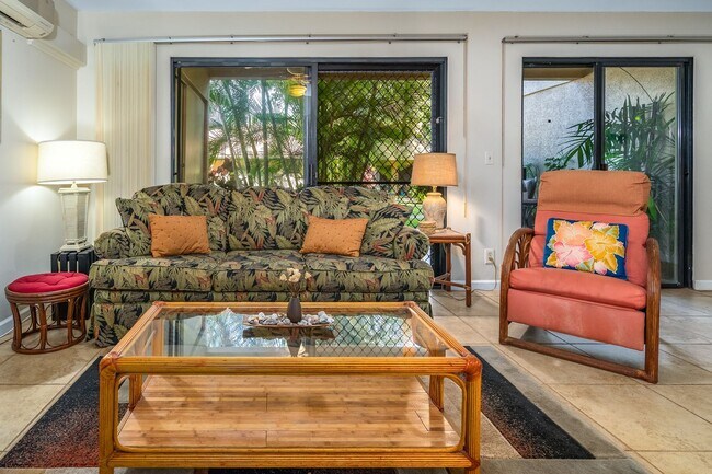 Building Photo - Fully Furnished 2 Bed/1.5 Bath, Maui Garde...