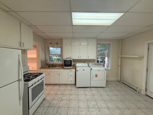 Cocina a gas - 39 Newtonville Ave
