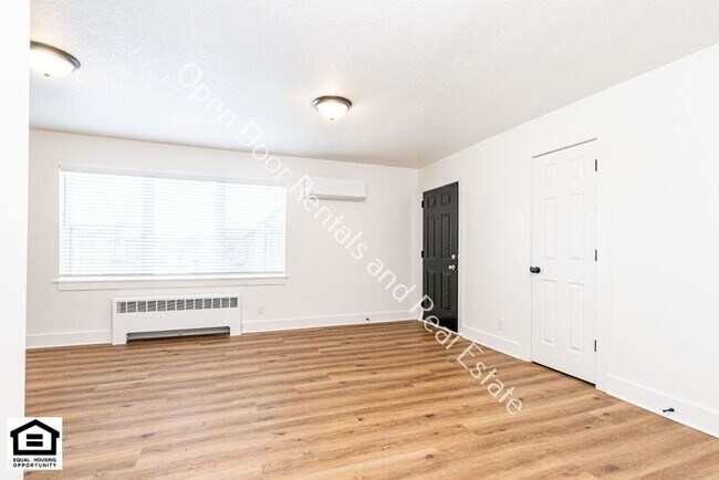 Foto del edificio - 1823 Griswold Dr