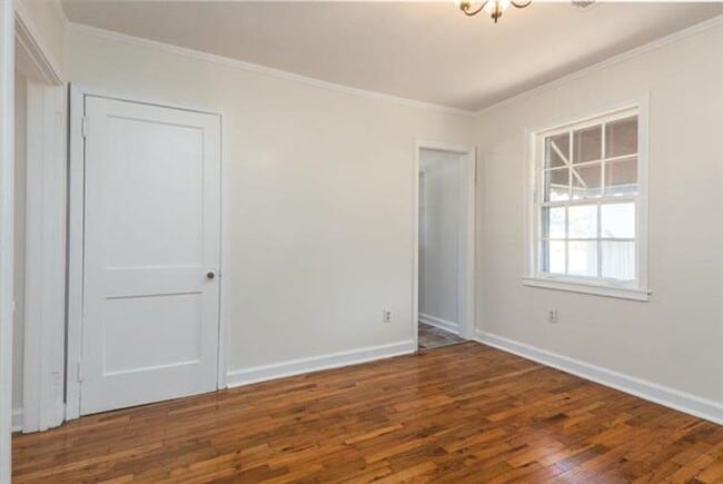 Foto del edificio - High Point Terrace 3BR 1 bath