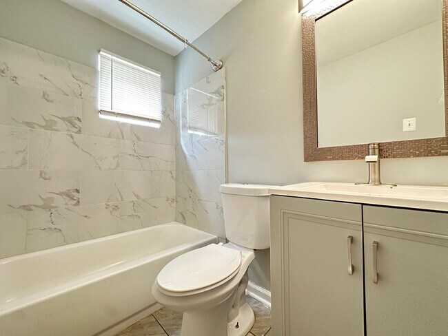 Foto del edificio - 308 Main St