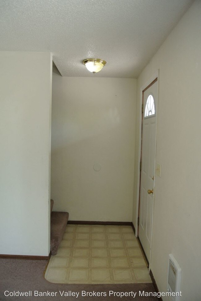 Foto del edificio - 133 SW Tunison Ave