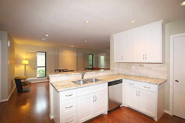 Foto del edificio - 1601 S Shepherd Dr