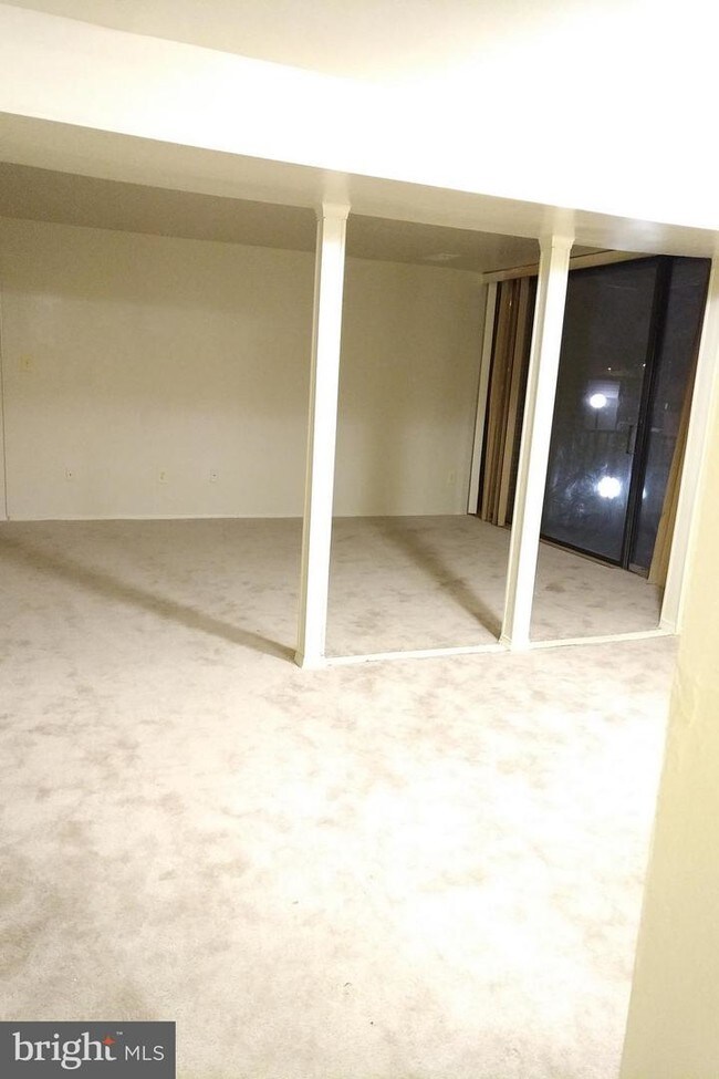 Foto del edificio - 7963 Riggs Rd