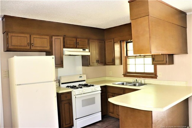 Building Photo - 6201 Sabine Dr