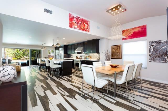 Building Photo - 812 Crest Dr