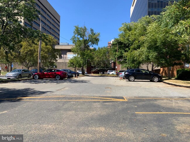 Foto del edificio - 328 Compton Ct