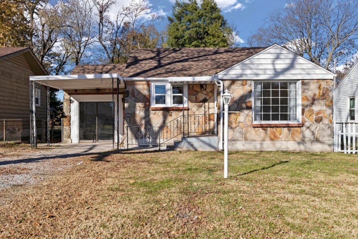 Primary Photo - COMPLETELY REMODELED 3 Bedroom | 1 Bathroo...