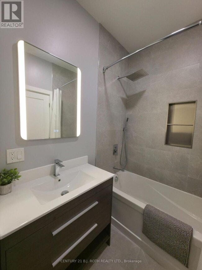 Photo du bâtiment - 82 Albert St N