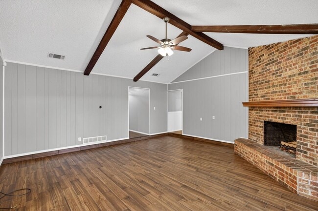 Building Photo - 2511 Ironwood Ct