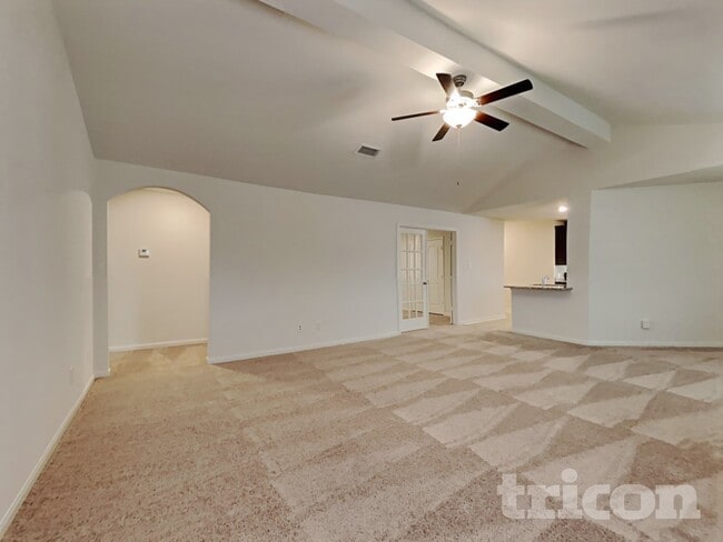 Foto del edificio - 23048 Shakespeare Dr