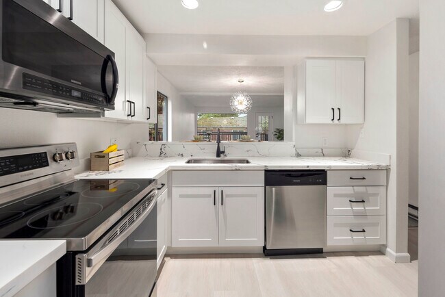 Building Photo - 2604 S 226th St