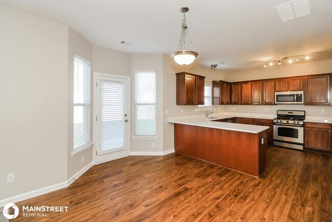 Building Photo - 143 Hidden Lake Cir, Canton, GA 30114