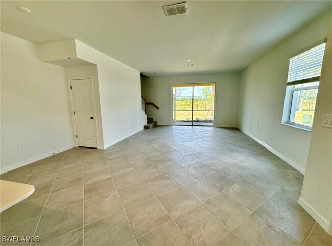 Building Photo - 2925 Tardiff Dr
