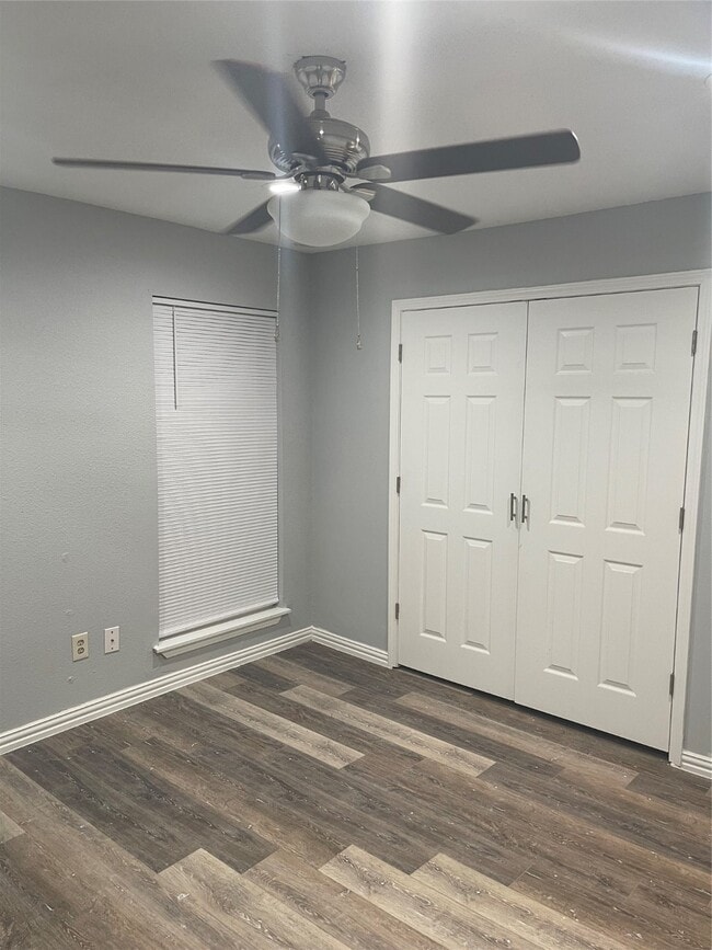 Building Photo - 10912 Gulf Fwy