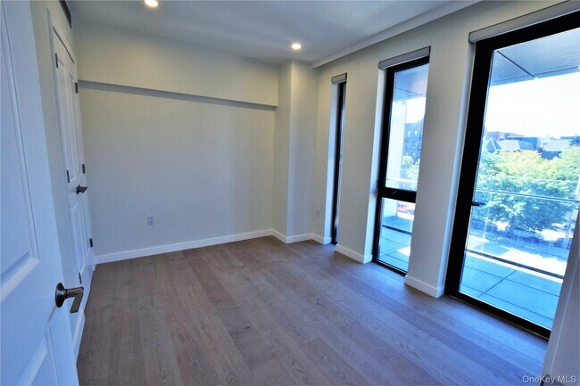 Foto del edificio - 41-26-41-44 44th St