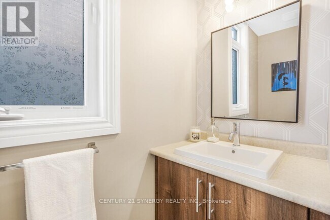 Building Photo - 108 Hawkeswood Dr