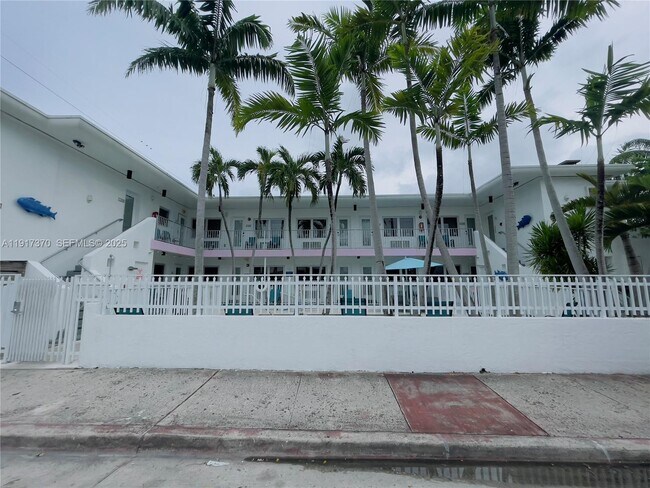 Building Photo - 240 76th St