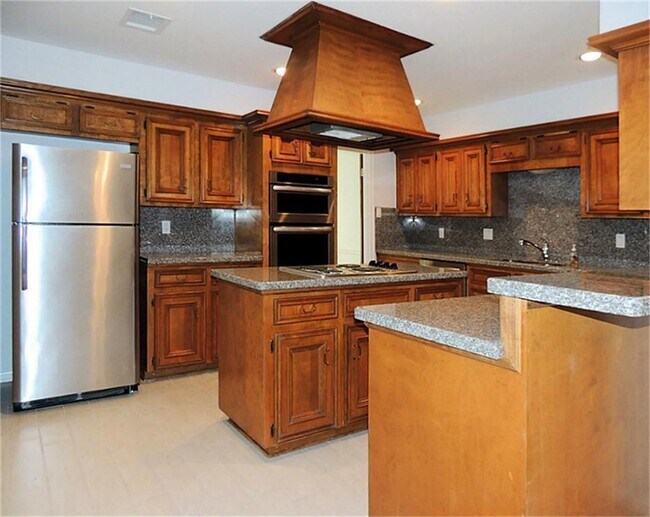 Building Photo - 14207 Woodnook Dr