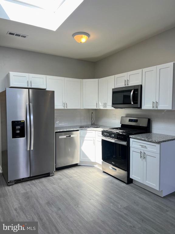 Primary Photo - 538 N 32nd St