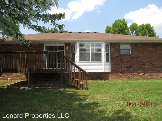 Foto del edificio - 3 br, 2 bath House - 608 Cypress