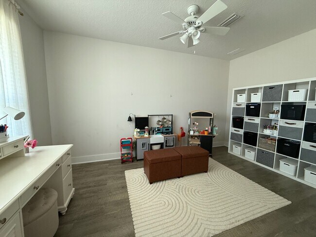 Foto del edificio - 12593 Windsor Dr