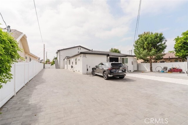 Building Photo - 10938 Olinda St
