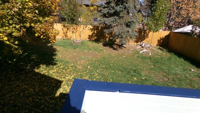 Foto del edificio - 924 Queens Ct