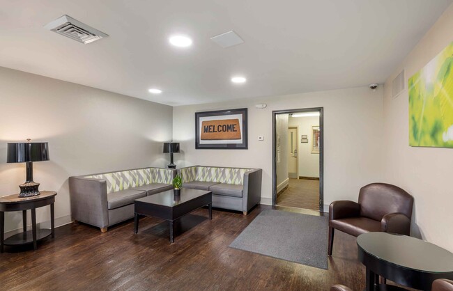 Foto del edificio - Furnished Studio-Omaha - West