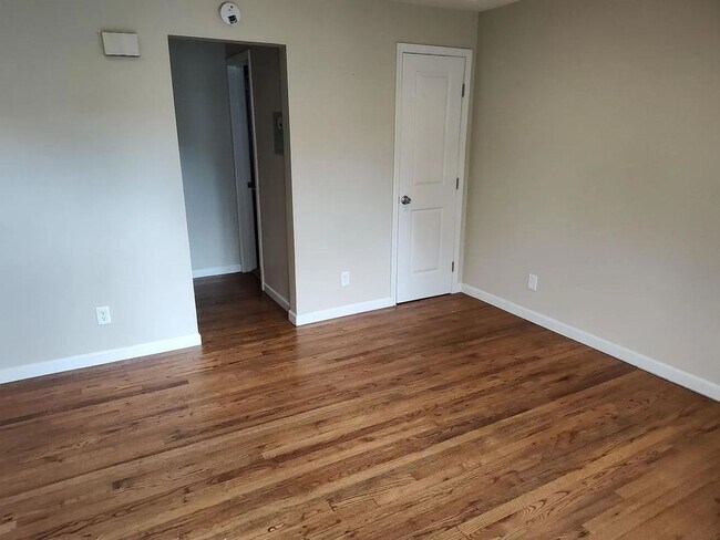 Foto del edificio - 1435 Otis St