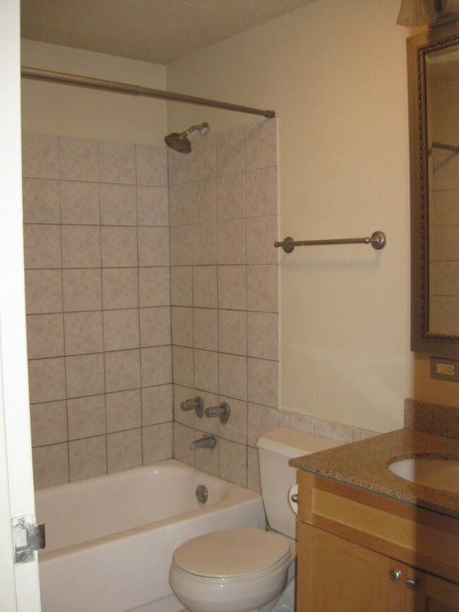 Foto del edificio - 1339 N Dearborn St