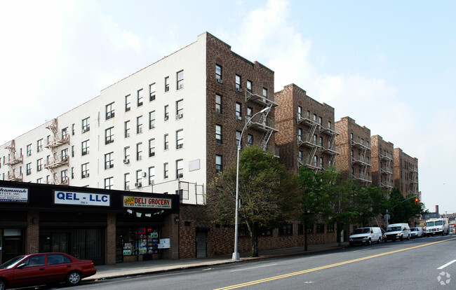 Building Photo - 490 Southern Blvd