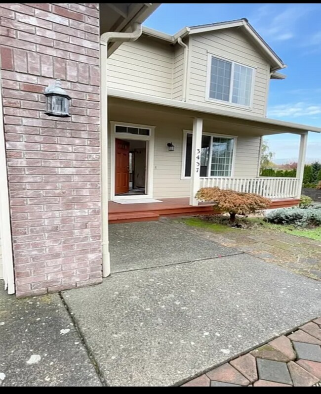 Foto del edificio - 3437 SW 2nd St