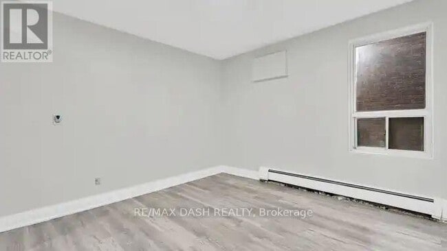 Building Photo - 7 Thorburn Ave