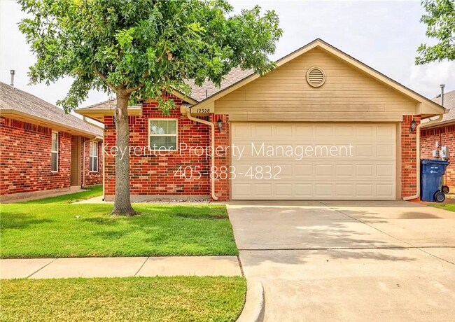Foto del edificio - Gorgeous 3 bedroom 2 Bath and 2 Car Home in the Heart of Yukon