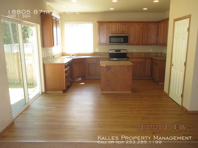 Foto del edificio - 18805 87th Ave Ct E