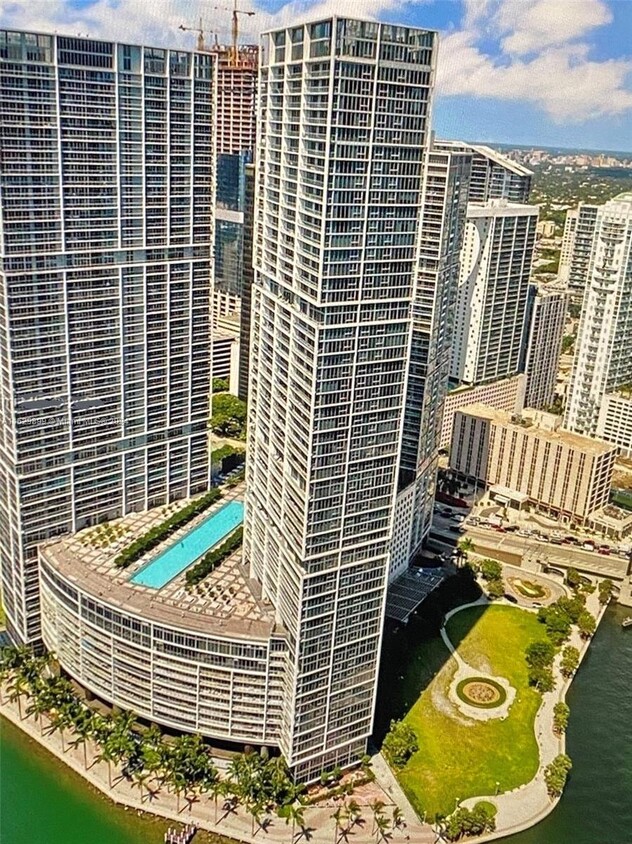 Foto principal - 475 Brickell Ave