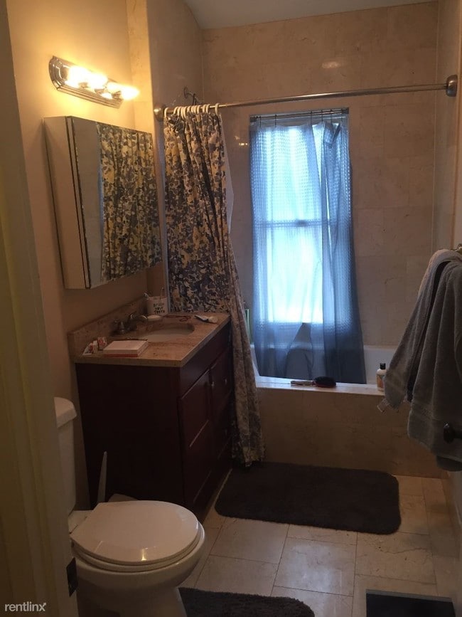 23 Hastings St Unit 3BOSTON, West Roxbury, MA 02132 Condo for Rent in West Roxbury, MA