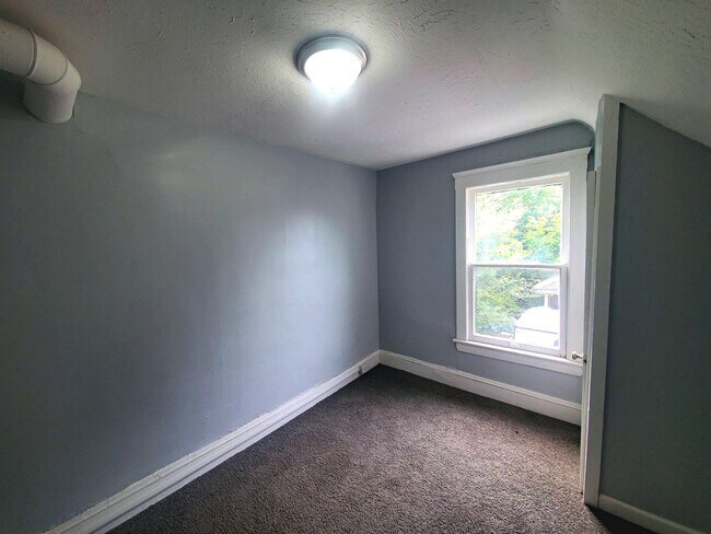 Foto del edificio - 7315 Guthrie Ave