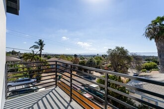 Building Photo - 6730 Thomson Ct