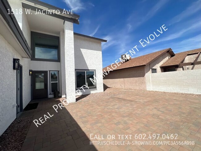 Building Photo - Beautiful 3 bed/2.5 bath in Mesa!