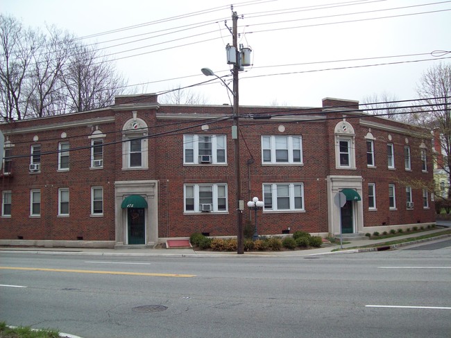 Foto del edificio - 175 Pompton Ave