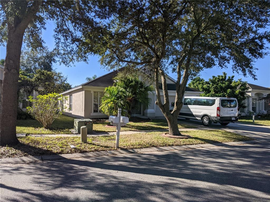 Primary Photo - 10443 Hunters Haven Blvd