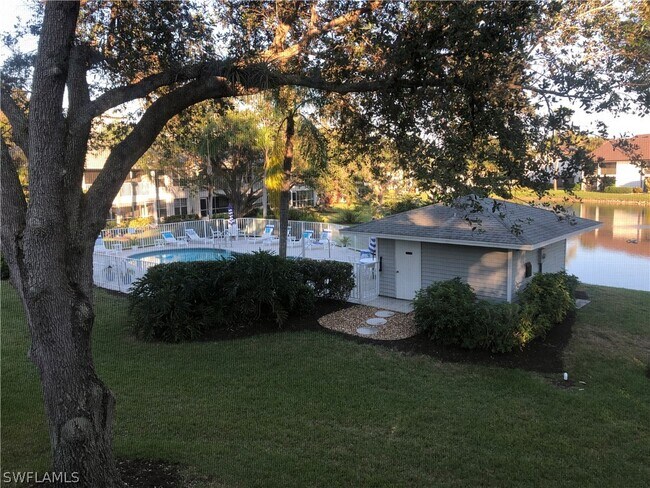 Building Photo - 1000 Misty Pines Cir