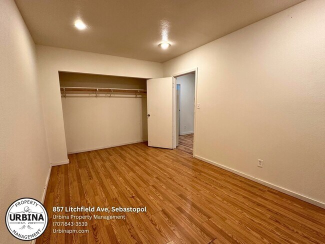 Foto del edificio - Charming 2-Bedroom Retreat Just Minutes fr...