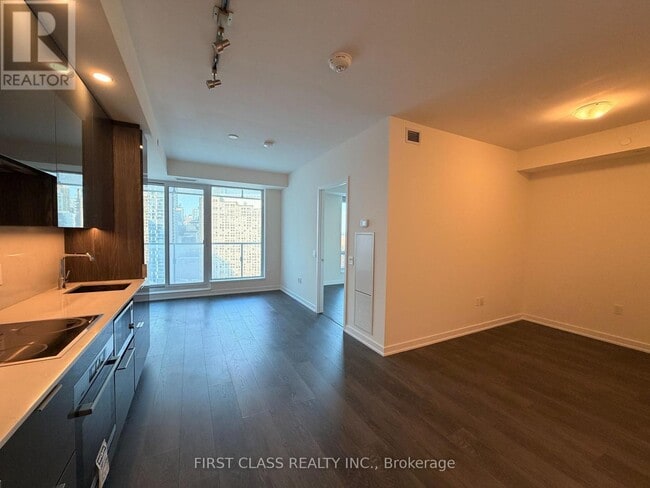 Building Photo - 28 Freeland St