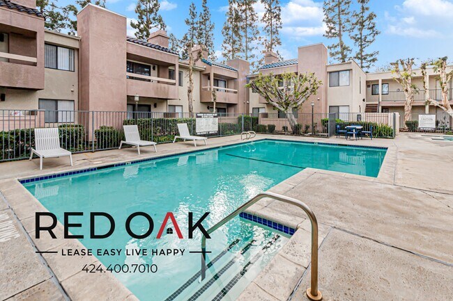 Foto del edificio - 7810-7814 Topanga Canyon Blvd