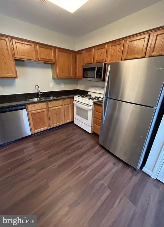 Building Photo - 13504 Hayworth Dr